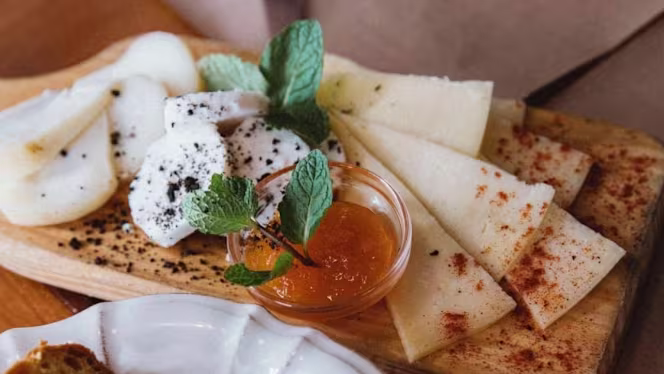 Fama d'Alfama Restaurante - Casa de Fados - 9