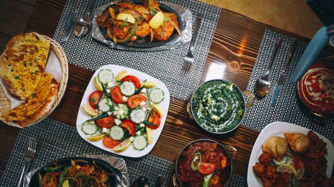 Kubera Indian Restaurant - 5