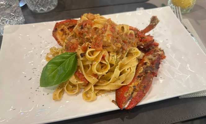 Enjoy Bistro - 8