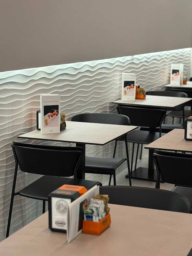 Enjoy Bistro - 4