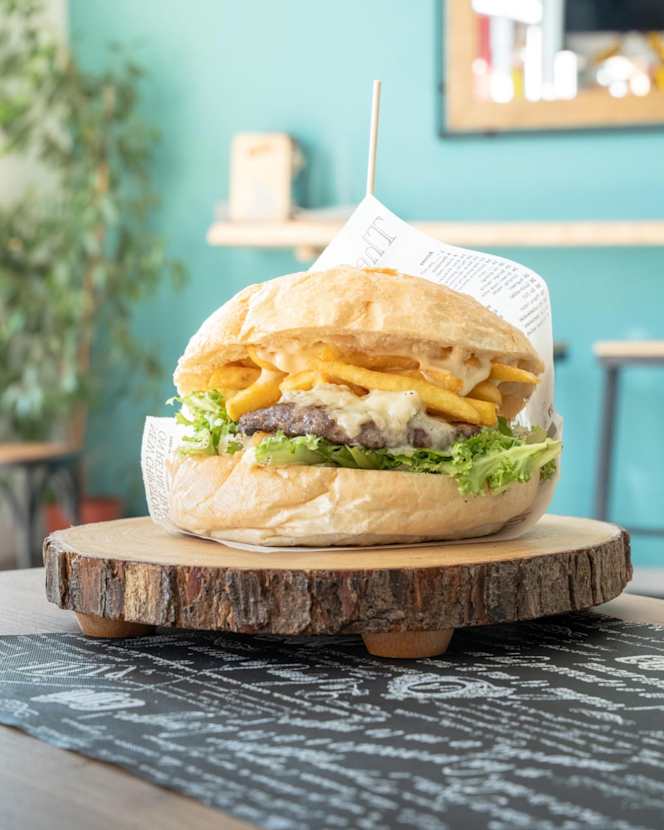 Red Mike - Pizza Burger & Grill - 4