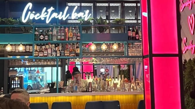 SMOKY BOYS (Kensington) - 2