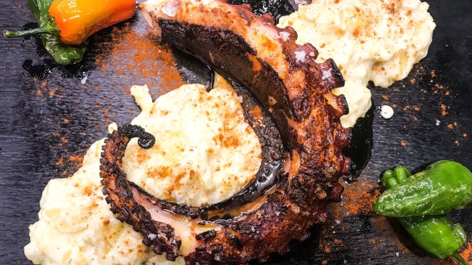 La Pataleta Bar & Grill - 5