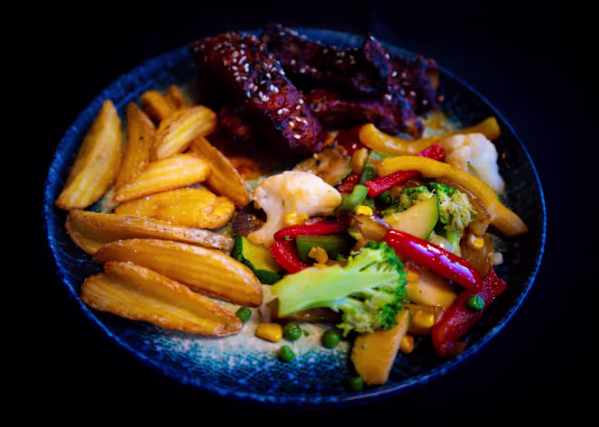 ARJAS Bistro, Lounge & Bar - 5