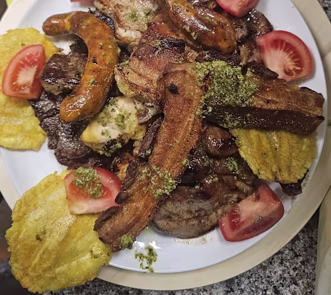 La Cazona Restaurante Grill - 1