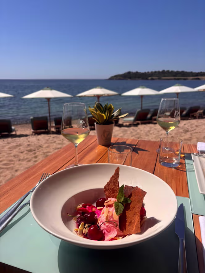 Is Molas Beach Club - 1
