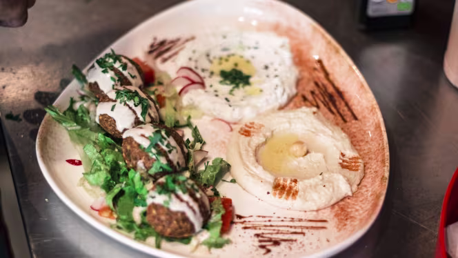 La Maison du Liban Notre Dame (Le fils) - 2