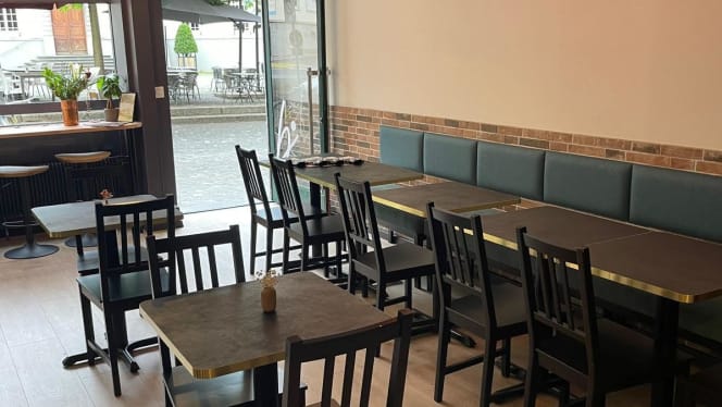 Botane Resto & Bar - 8