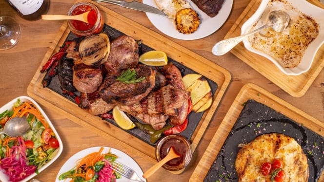 Buenos Brasas Grill - 8