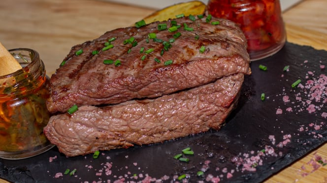 Buenos Brasas Grill - 1