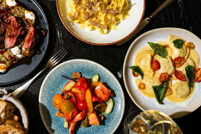 Volta Restaurant & Bar - 1