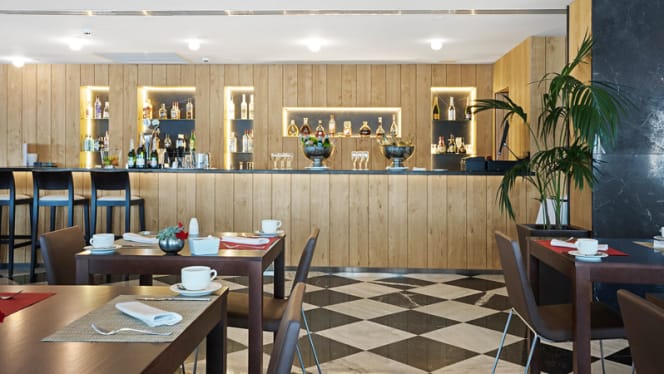 Salty Restaurant - 9