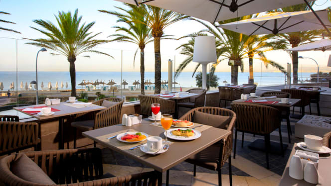 Salty Restaurant - 7