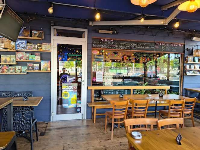 Newport Café - 1
