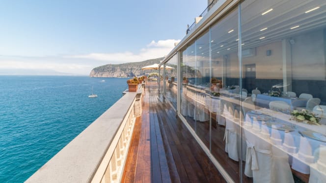 Nazaré Restaurant, villa Crawford - 2