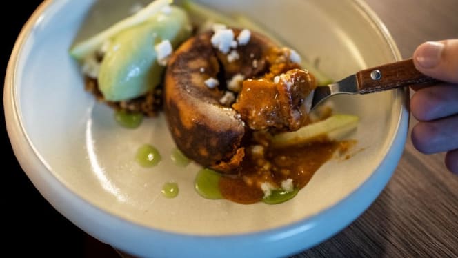 Tribuna Sports Bar - 1