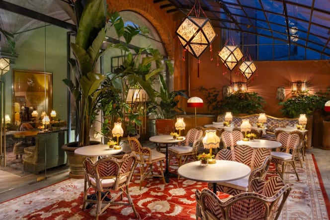 The James Restaurant - 3