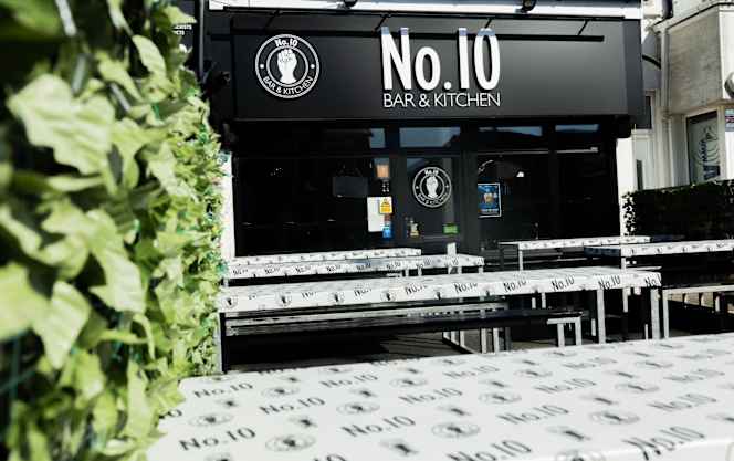 No 10 Bar & Kitchen - 6