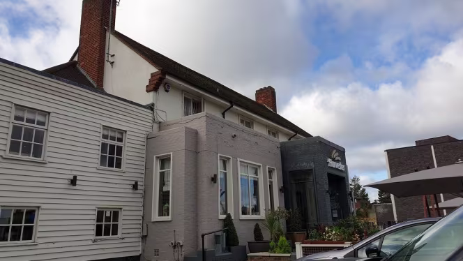 Harvester - Horse & Groom Sidcup - 6