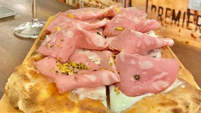 Gli amici del vino Wine Bar con Pizza - 1