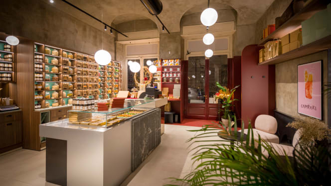 EB Cocktail Bar Bistrot Boutique - 7