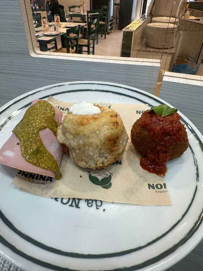 Nonnina Trattoria e Pizzeria - 4