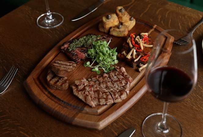 Madresfield Butchers And Grill Restaurant - 0