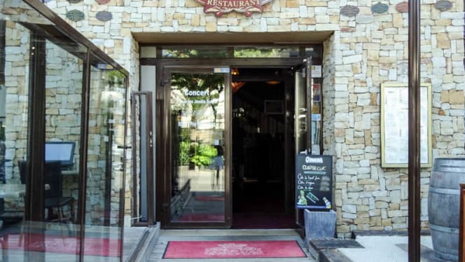 Black Angus - Restaurant La Valentine - 7