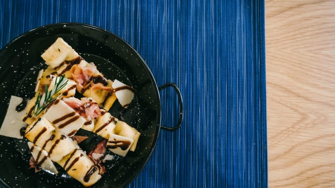 Coffee Brunch and Pizza Spot - 8