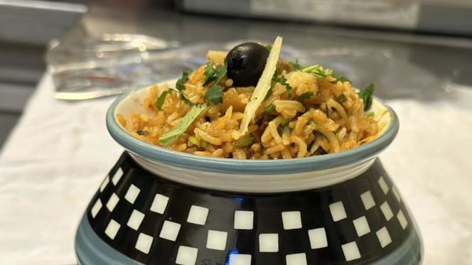 Yaduvanshi Authentic Indian Restaurant -Edinburgh - 9