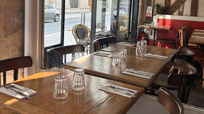 Postiche - Paris - 4