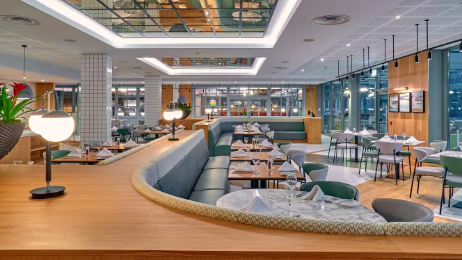 Glaze Restaurant at Crowne Plaza Marlow - 0