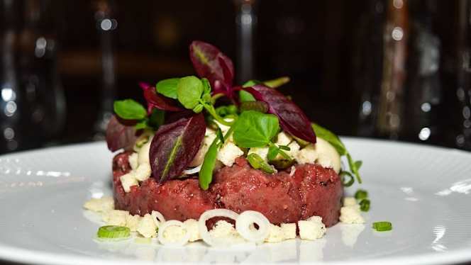 Garden Restaurant & Bar - 7