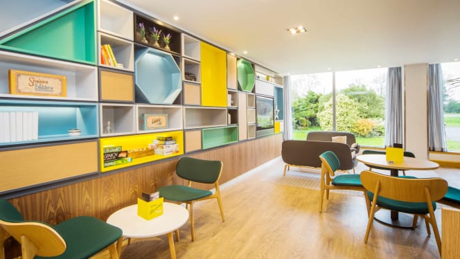 Holiday Inn London Gatwick Airport - 1