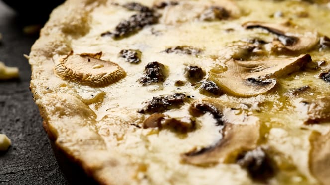 La Artesana Pizzeria - 7