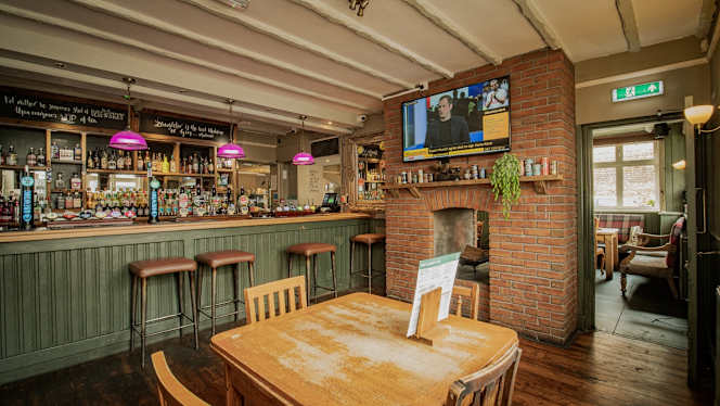 Royal Oak Horfield - 1