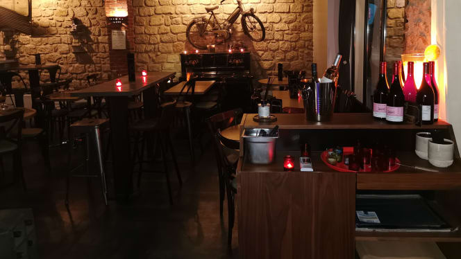 Bellechasse Cafe - 9