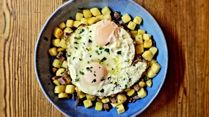 Simply Tapas & Vinho - 2