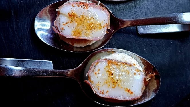 Simply Tapas & Vinho - 1