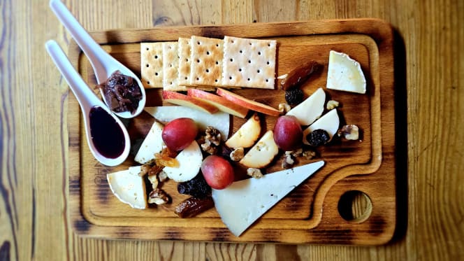 Simply Tapas & Vinho - 6