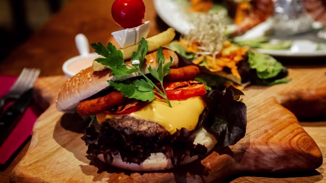 Restaurant La Luna Steakhouse Grill - 4