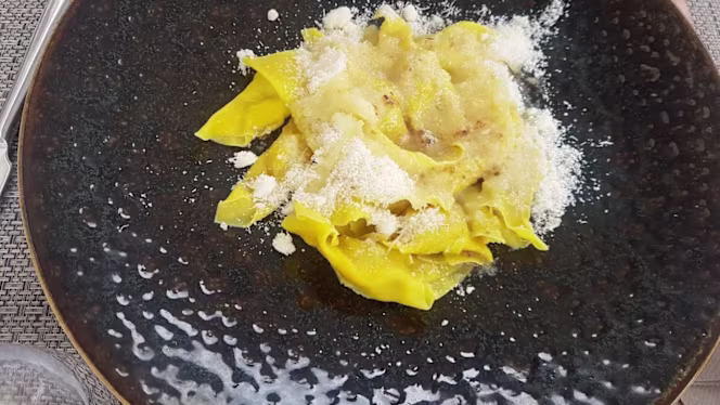 Queen EnoRestaurant - 2