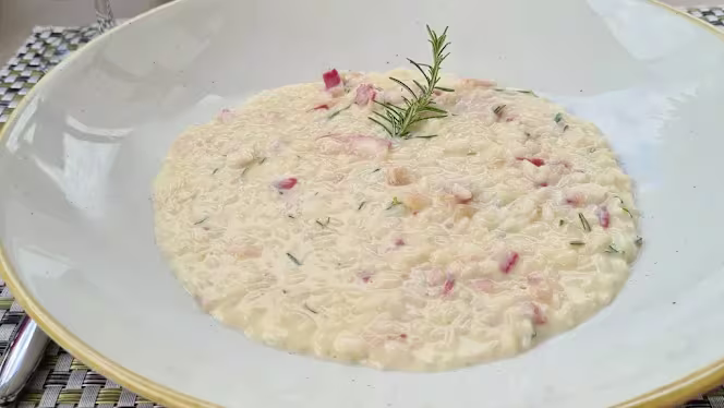 Queen EnoRestaurant - 6