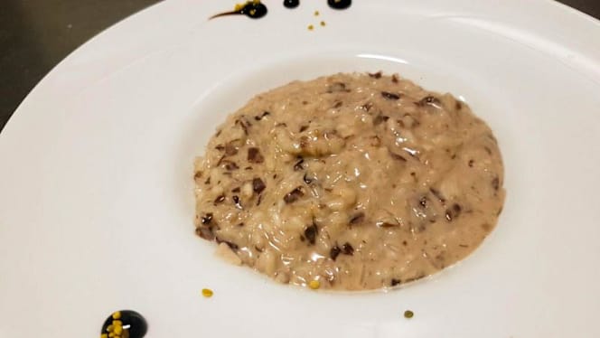 Queen EnoRestaurant - 8