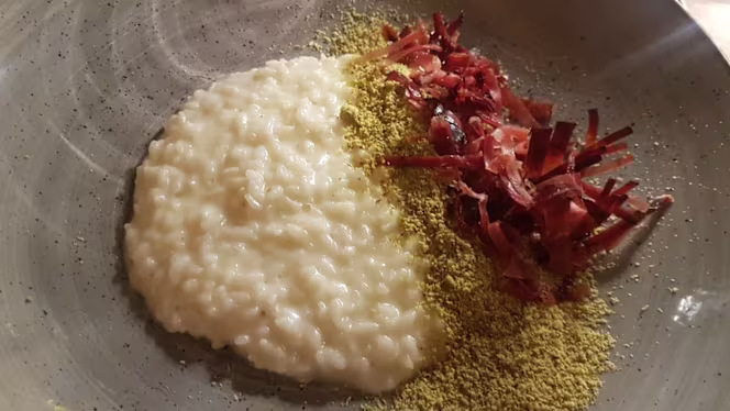 Queen EnoRestaurant - 4