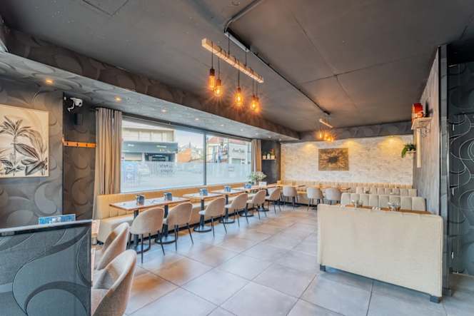 La Petite Crêperie - 6