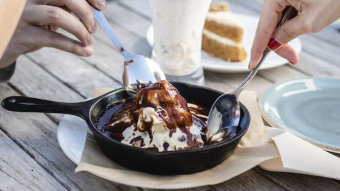 Tony Roma's Oasiz - 7