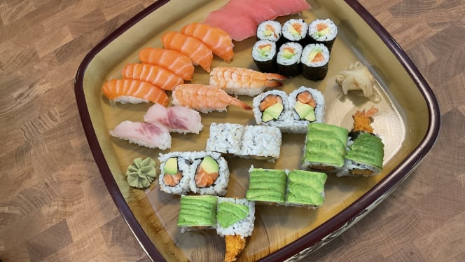 HOP SUSHI & RAMEN - 0