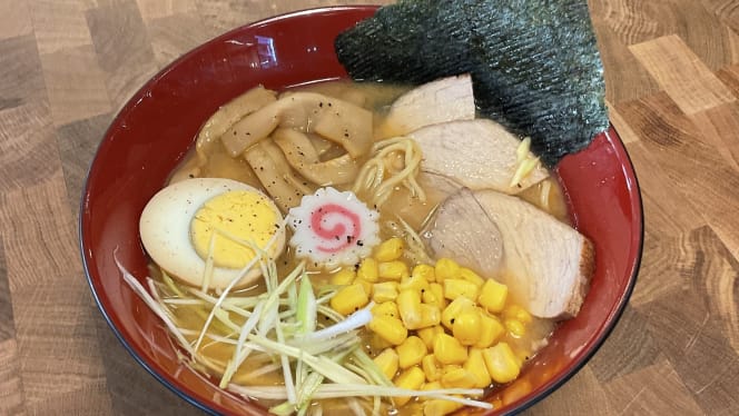 HOP SUSHI & RAMEN - 9