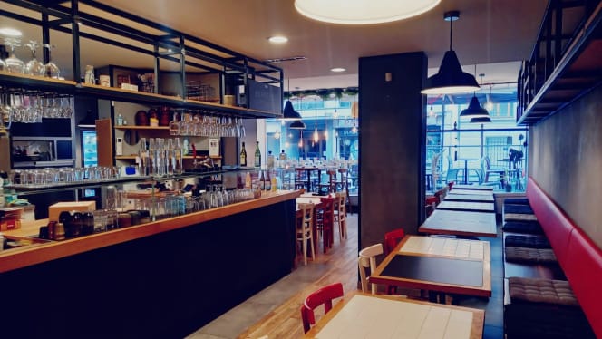 HOP SUSHI & RAMEN - 6